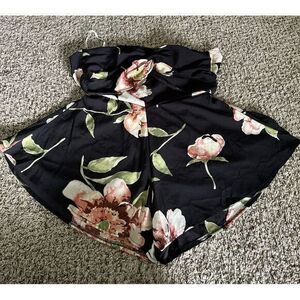 Strapless‎ floral romper size large